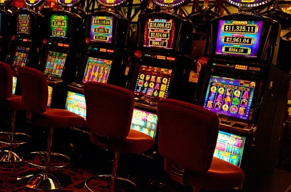 mandala77 slot mobile interface showing live dealer tables on Android and iOS